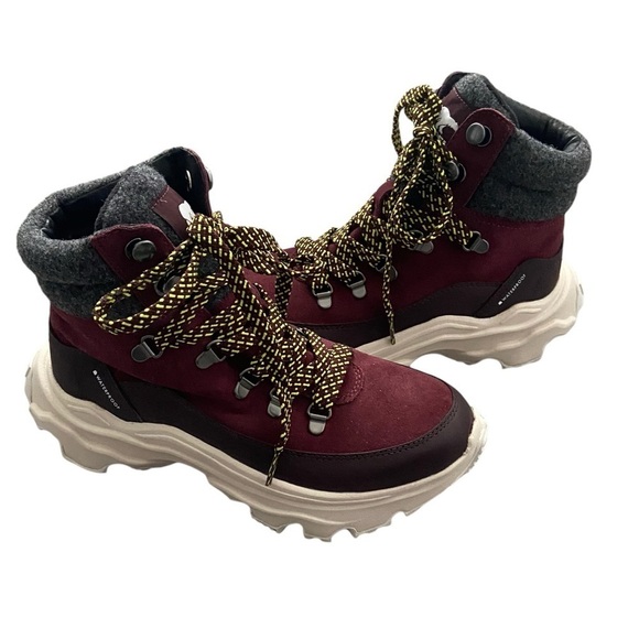 NEW Sorel Kinetic Breakthru Conquest Suede Boot Platform Chunky waterproof - Picture 3 of 11